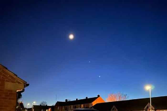 Amazing pictures show moon aligning with Jupiter and Venus over Nottinghamshire skies 